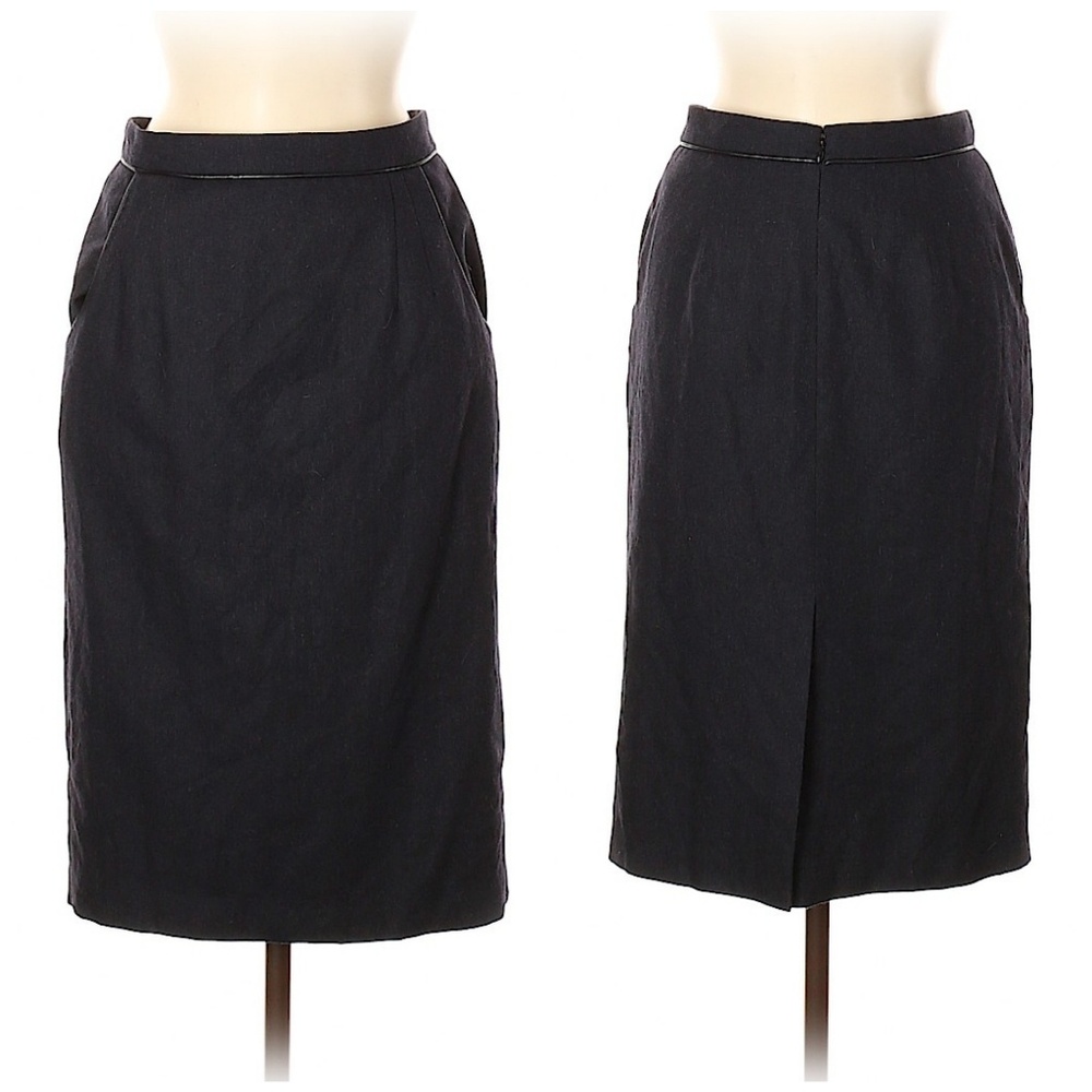 Sari Gueron
Black Wool Skirt